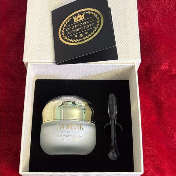 D'or24K Prestige Endless Beauty Multi-Vitamin Recovery 24H Moisturizer. - Picture 3 of 3